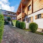Apartment Arieke E10 *